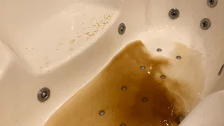 Кока-кола из-под крана: рязанцы снова жалуются на странную воду