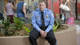 Пенсионерку развели на деньги охранники супермаркета