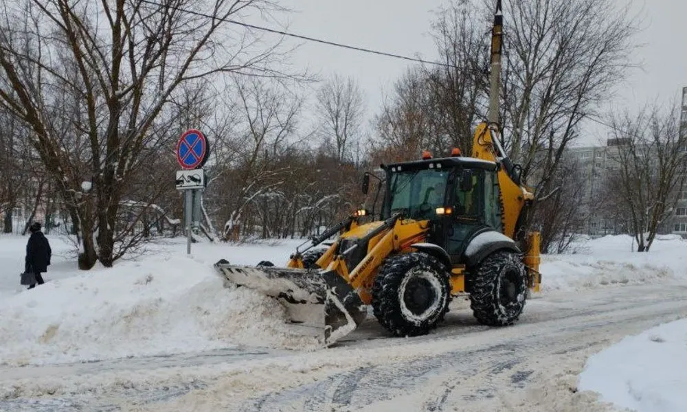 Из Владимира за прошедшие сутки вывезли около 14 тысяч кубометров снега
