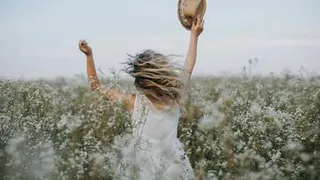 Приметы и запреты на 6 августа: женщинам придется запастись платками или шляпками