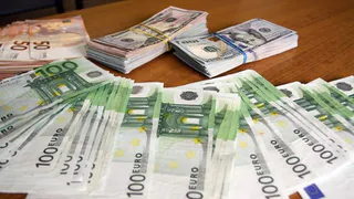 На Брянской таможне задержан украинский контрабандист с большой суммой валюты