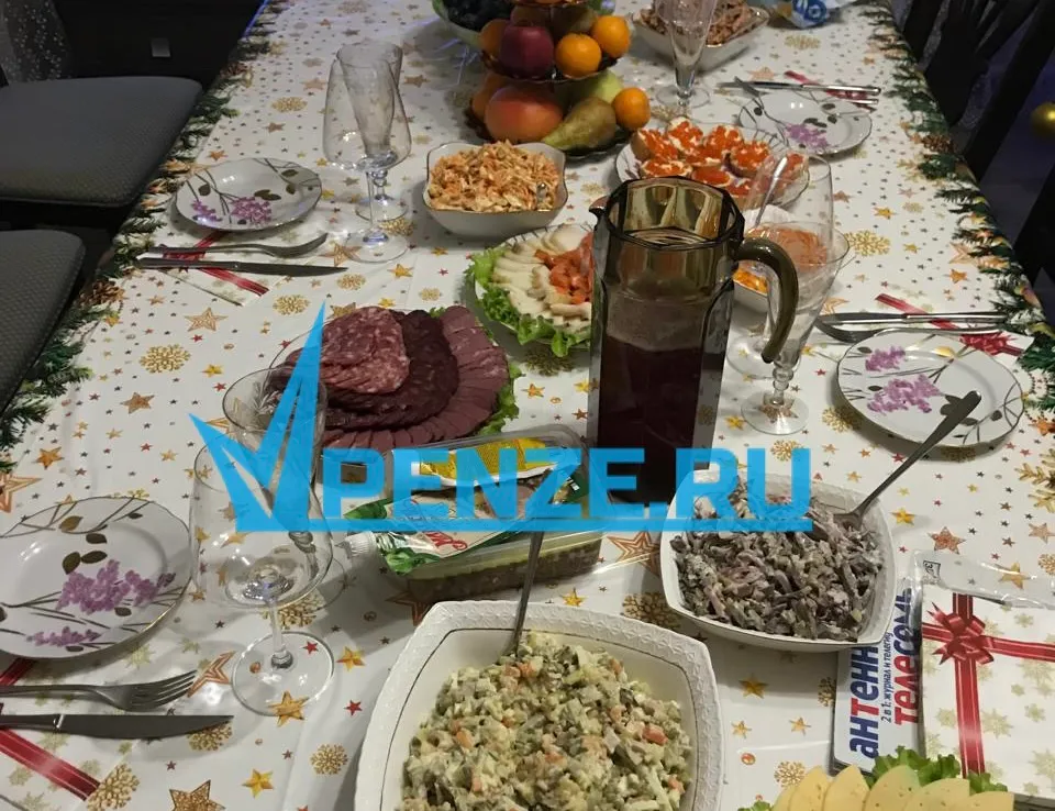 Врачи Пензенской городской поликлиники перечислили запрещенные для детей новогодние блюда