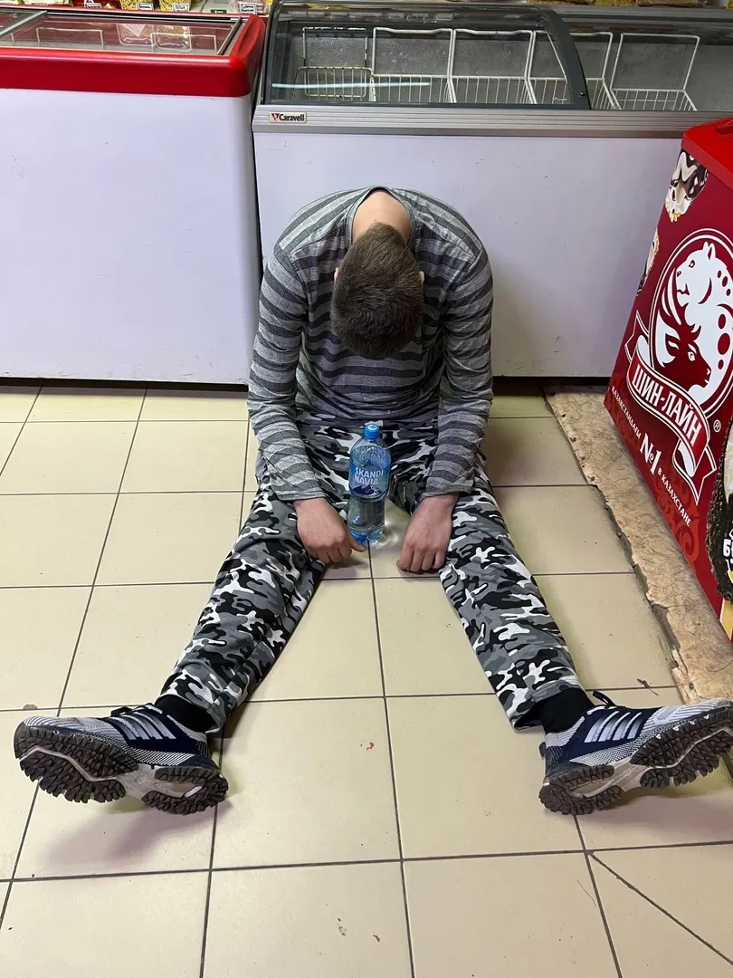 В Магнитогорске мужчина попытался вызвать демонов в магазин, но приехала психиатрическая бригада