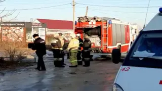 Пострадало два человека: на Колхозной в Рязани загорелся дом