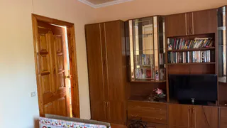 75-летняя бабушка дома почти не убирается, но у нее всегда чистота и свежесть: узнала старинные секреты  - теперь делаю только так