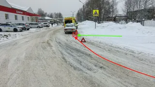 В Сыктывкаре женщина нарушила ПДД и угодила под колеса «семёрки»