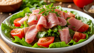 Салат «Вещая каурка» в угоду Огненной Лошади — хозяйка Нового 2026 года одарит счастьем - делимся простым рецептом