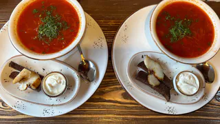 Именно эта ошибка перекрасит борщ в оранжевый цвет: как не допустить провала. Секрет от известного шеф-повара 