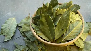 Магия ни при чем: зачем лавровый лист кладут в углах дома