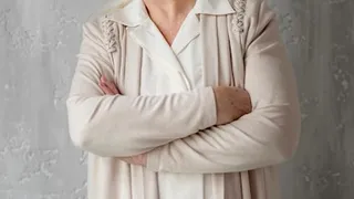 Телефонные мошенники выудили у 77-летней пенсионерки почти миллион рублей