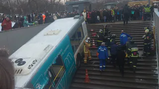 ЧП в Москве - автобус влетел в подземный переход