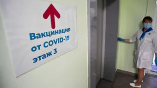 Брянцы ринулись на вакцинацию перед пятой волной коронавируса