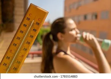 Погода: в России сейчас можно встретить и снег, и 30-градусную жару