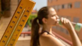 Погода: в России сейчас можно встретить и снег, и 30-градусную жару