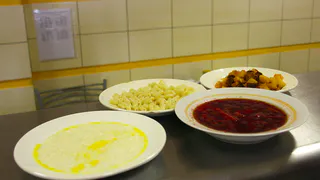 По данным Центробанка еда в России становится дороже