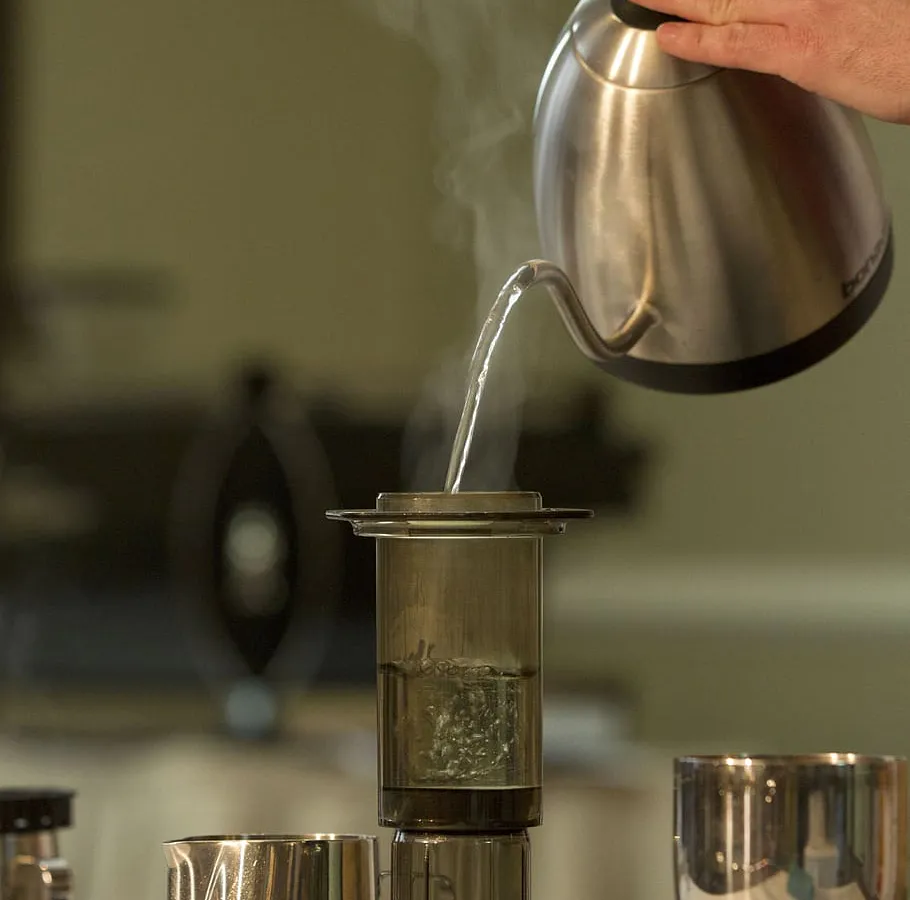 Повторное кипячение воды: о чём рассказали исследователи