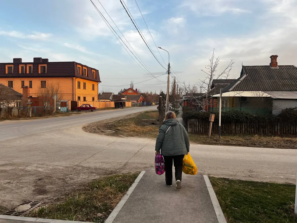 С 1 декабря и работающим, и неработающим: пенсионерам поголовно доплатят от 3 до 9 тысяч рублей