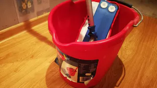 Легко и просто избавляемся от разводов при мытье полов