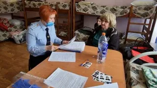 Брянские полицейские навестили беженцев из ДНР