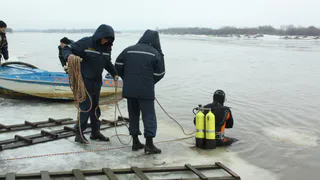 В Рязанской области опрокинулась лодка с людьми