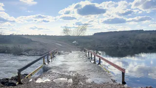 Под Рязанью ушел под воду мост