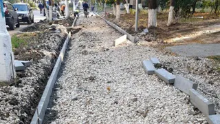 Еще полторы недели: благоустройство Севастопольской аллеи закончат к концу месяца