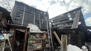 Пензенские огнеборцы тушили горящую баню и сарай в Кузнецке