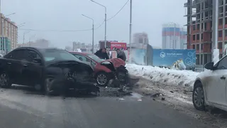 На улице Большая столкнулись Kia и Ford