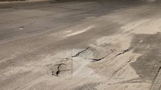 На улице Циолковского в Рязани провалился асфальт 