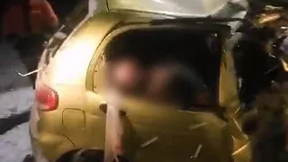 В Рязанской области в ДТП с фурой погибли участник СВО и молодая женщина