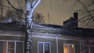 Это случилось ночью: под Рязанью в многоквартирном доме обрушилась кровля