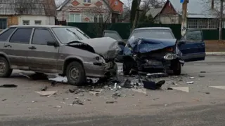 В Рязани в ДТП с двумя «Ладами» пострадали 3 человека