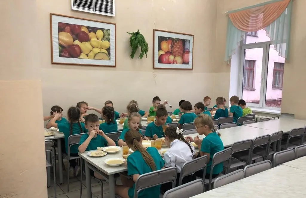 Оплата обеда за секунды: в школах Казани появятся «умные столовые»