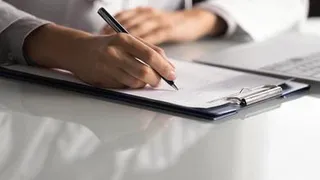 Россиянам запретят расторгать договор с «управляйкой»