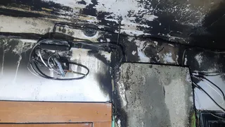 На Октябрьском в Сыктывкаре пожарные спасли семь человек из горящего подъезда