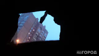 Частный дом, пострадавший от взрыва в Осеннем: ремонт не окончен, а рабочие собираются уходить