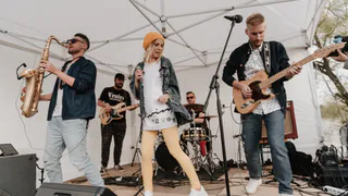 Тусовка на парковке! Рязанцев приглашают на бесплатный концерт живой музыки