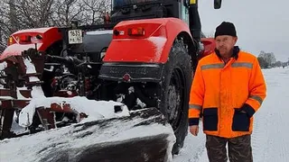 Под Рязанью в снегу увязли два автобуса и молоковоз