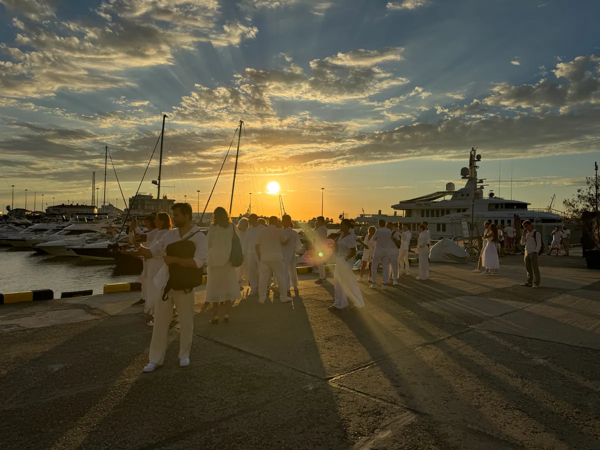 Отдыхаем в ноябре, даже если не олигархи - море и пляж от 33 тысяч: самые дешевые туры
