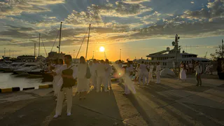 Отдыхаем в ноябре, даже если не олигархи - море и пляж от 33 тысяч: самые дешевые туры
