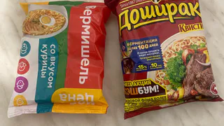 Сосед по плацкарту достал доширак с курицей — я вызвал проводника и потребовал запретить это безобразие на уровне РЖД