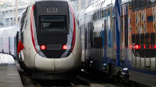 РЖД, что творишь? Вместо курочки в фольге – проход по биометрии без паспорта - пассажир делится честным отзывом