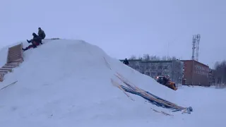 В Коми начали разбирать новогоднюю горку