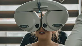 Рязанские офтальмологи вернули остроту зрения 12 пациентам с помощью их же крови