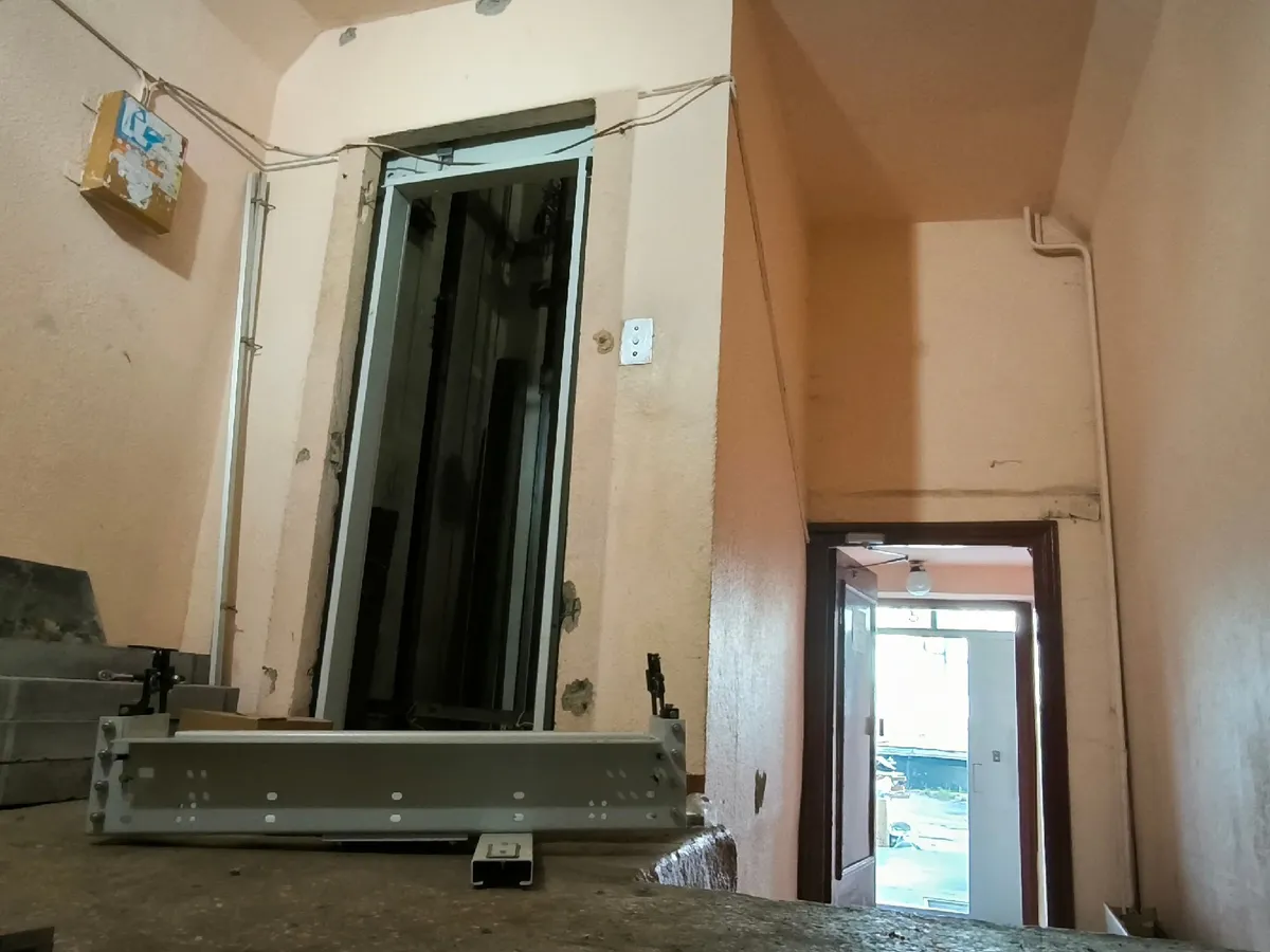 Люди успели выйти за минуту: жители «Академа» в Челябинске сообщили об оборвавшемся тросе у лифта