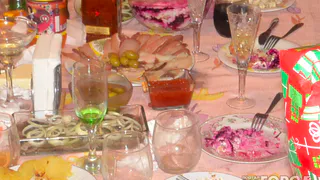 Если новогоднего обжорства не избежать - возглавьте его!