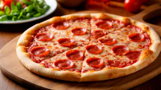 Купила пиццы в "Ермолино": пробуем "студенческую" и "курицу с соусом песто"