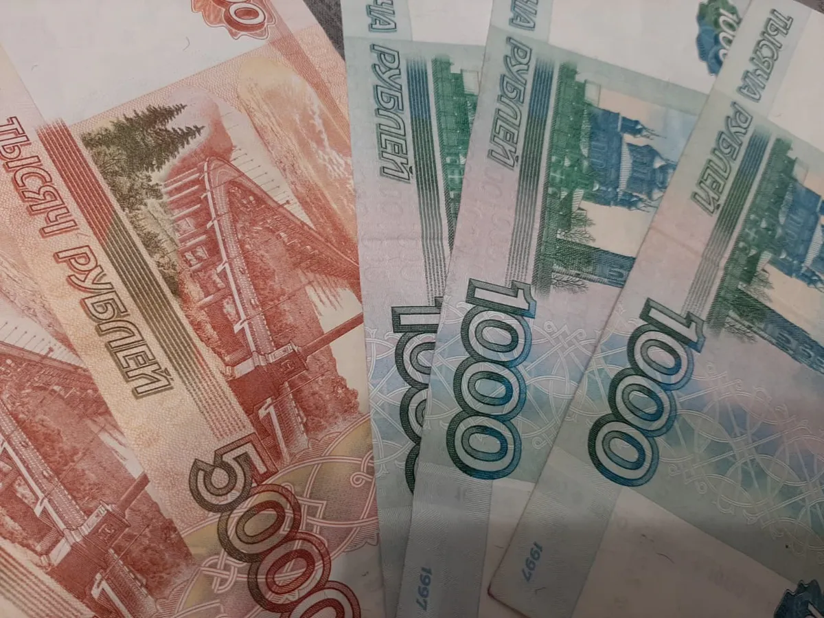 Зарабатывая на лайках, житель Татарстана потерял треть миллиона рублей