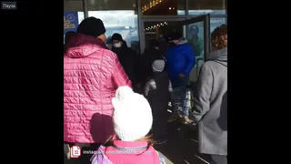 «QR-коды и очередь»: как работает пропускная система в торговых центрах Рязани