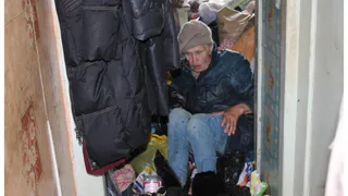 В Челнах хозяина выселили из квартиры из-за мусора